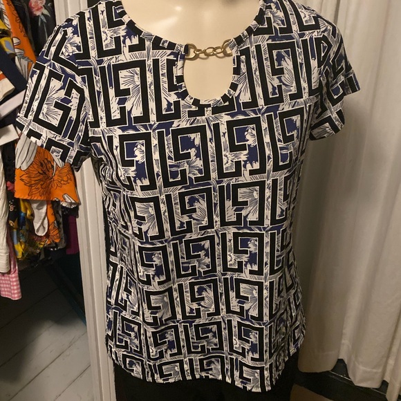 80 Park By Design sz M Blue and Black Floral and Geometric Pattern Short Sleeves - Picture 4 of 8